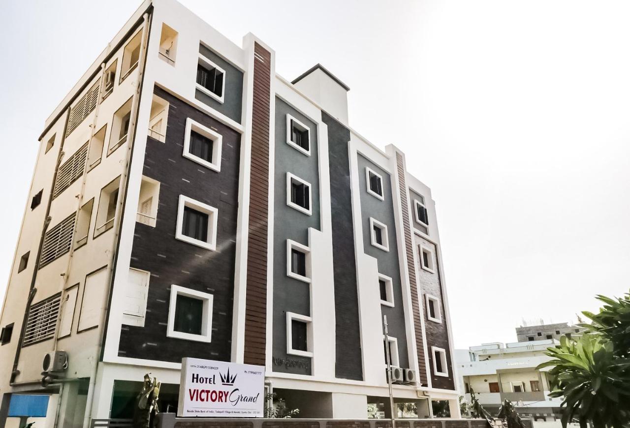 Oyo Victory Grand Otel Tadepalle Dış mekan fotoğraf
